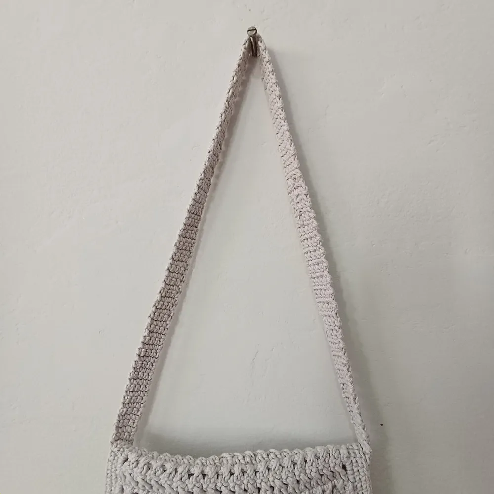 Bolsa de crochê artesanal