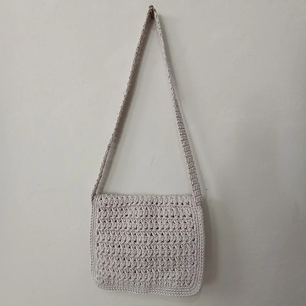 Bolsa de crochê artesanal