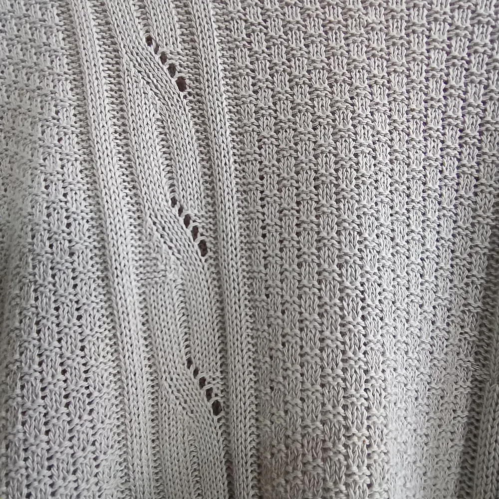 Blusa Feminina em Tricô Leve - Tamanho GG