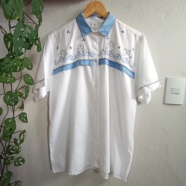 Camisa CGC Branca com Bordados - Tamanho G