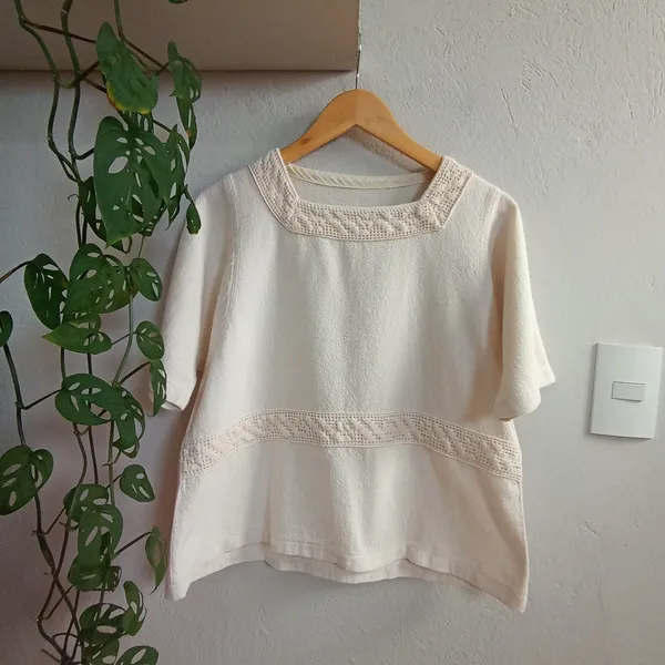 Blusa Boho Off White Artesanal com Renda Rústica - Tamanho M