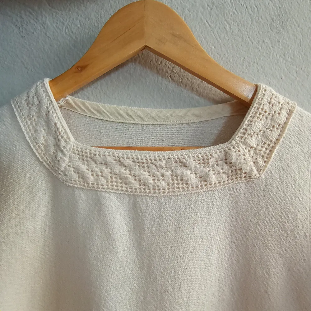 Blusa Boho Off White Artesanal com Renda Rústica - Tamanho M