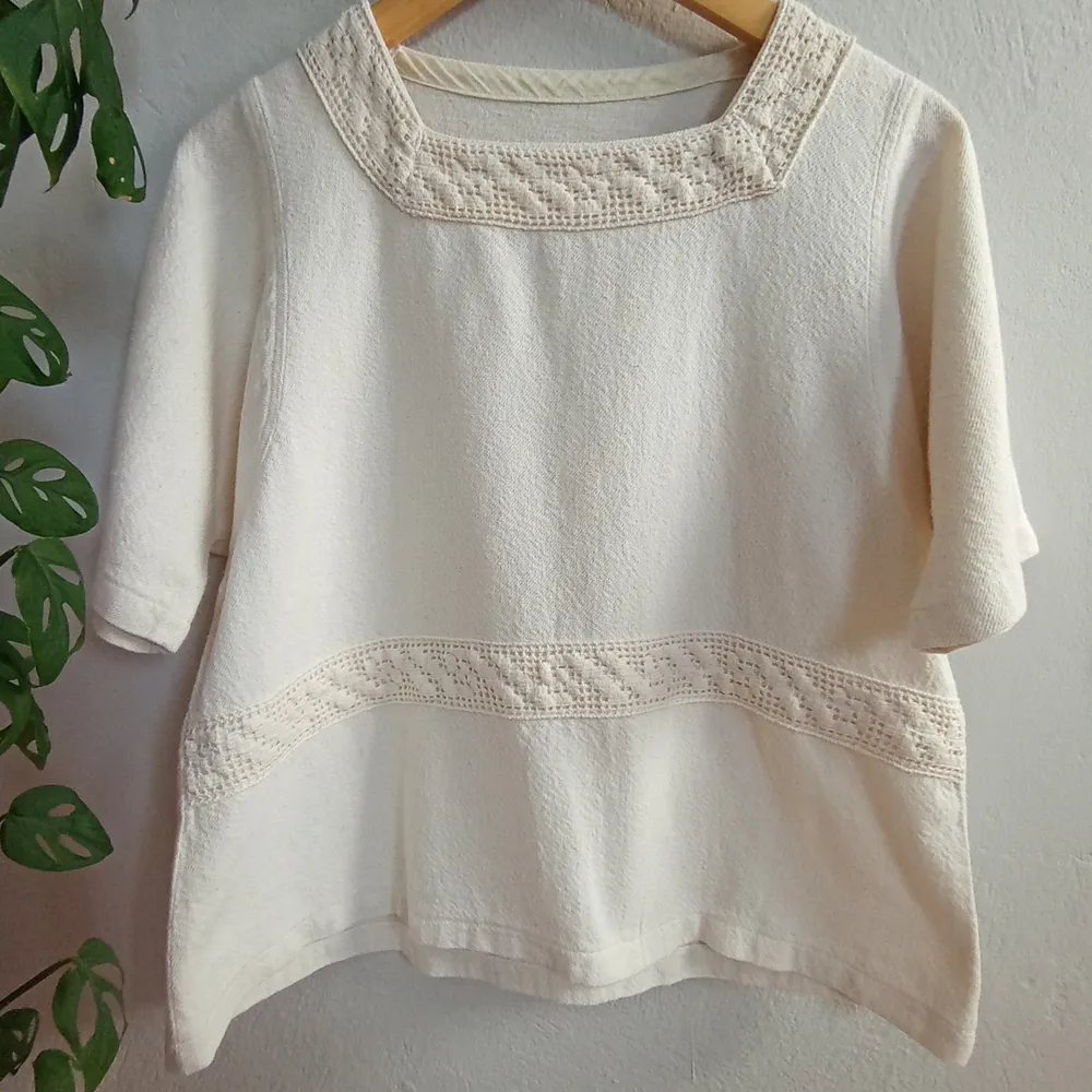 Blusa Boho Off White Artesanal com Renda Rústica - Tamanho M