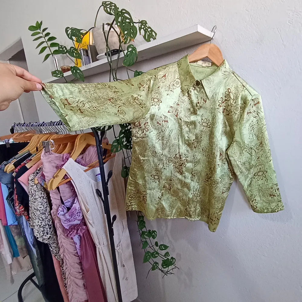 Camisa Vintage Jacquard Floral Pistache  - Tamanho M