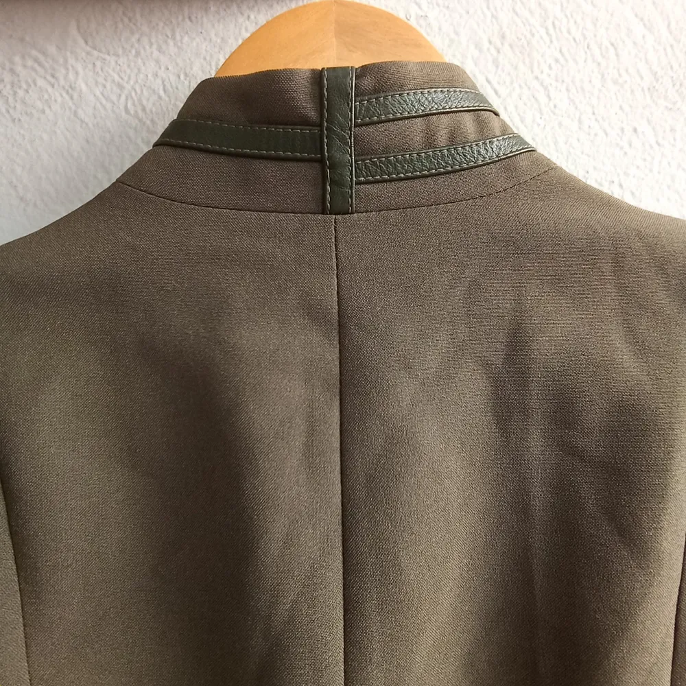 Blazer Rubinella de Alfaiataria Verde Oliva - Tamanho 42