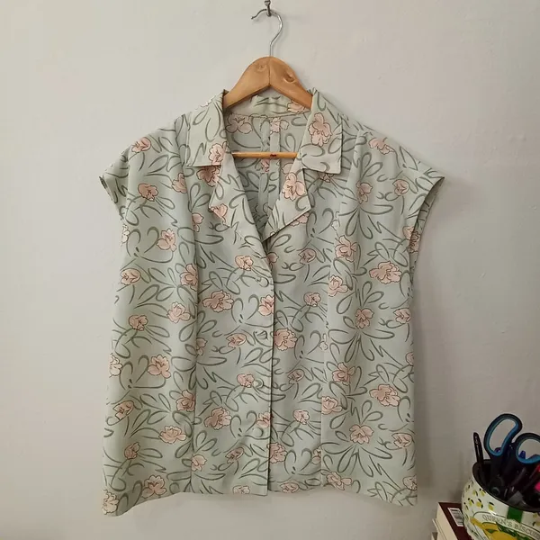Conjunto Vintage e Vestido Floral - Tamanho G