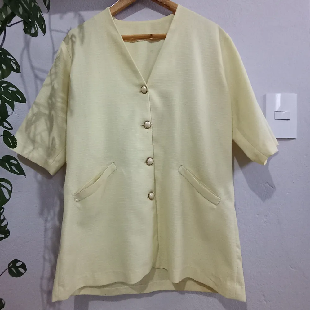 Casaqueto Artesanal de Linho Amarelo Tamanho G