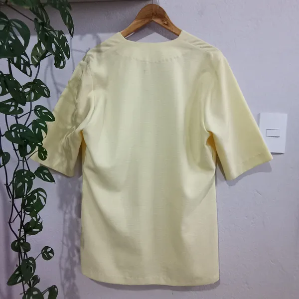 Casaqueto Artesanal de Linho Amarelo Tamanho G