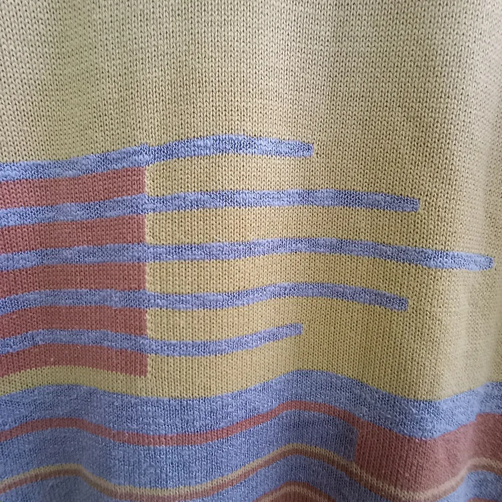 Blusa de Tricô Leve Amarela Tamanho G