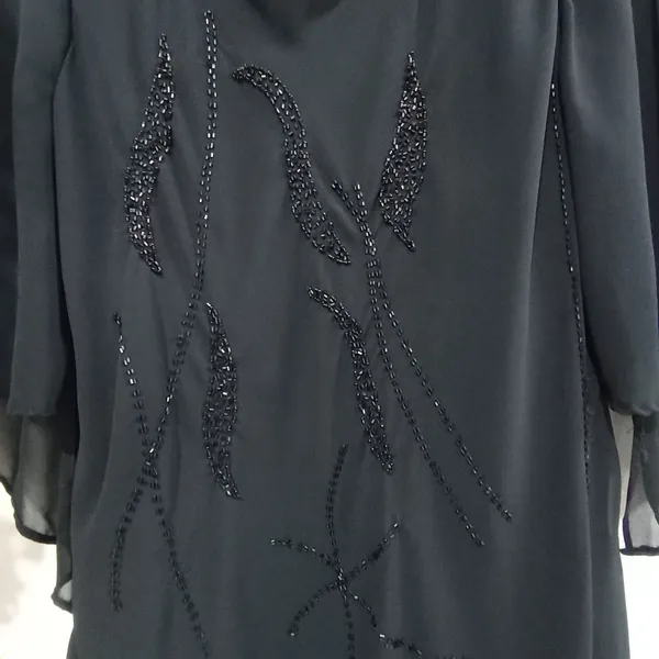 Blusa Preta Ampla com Mangas Morcego Tamanho P