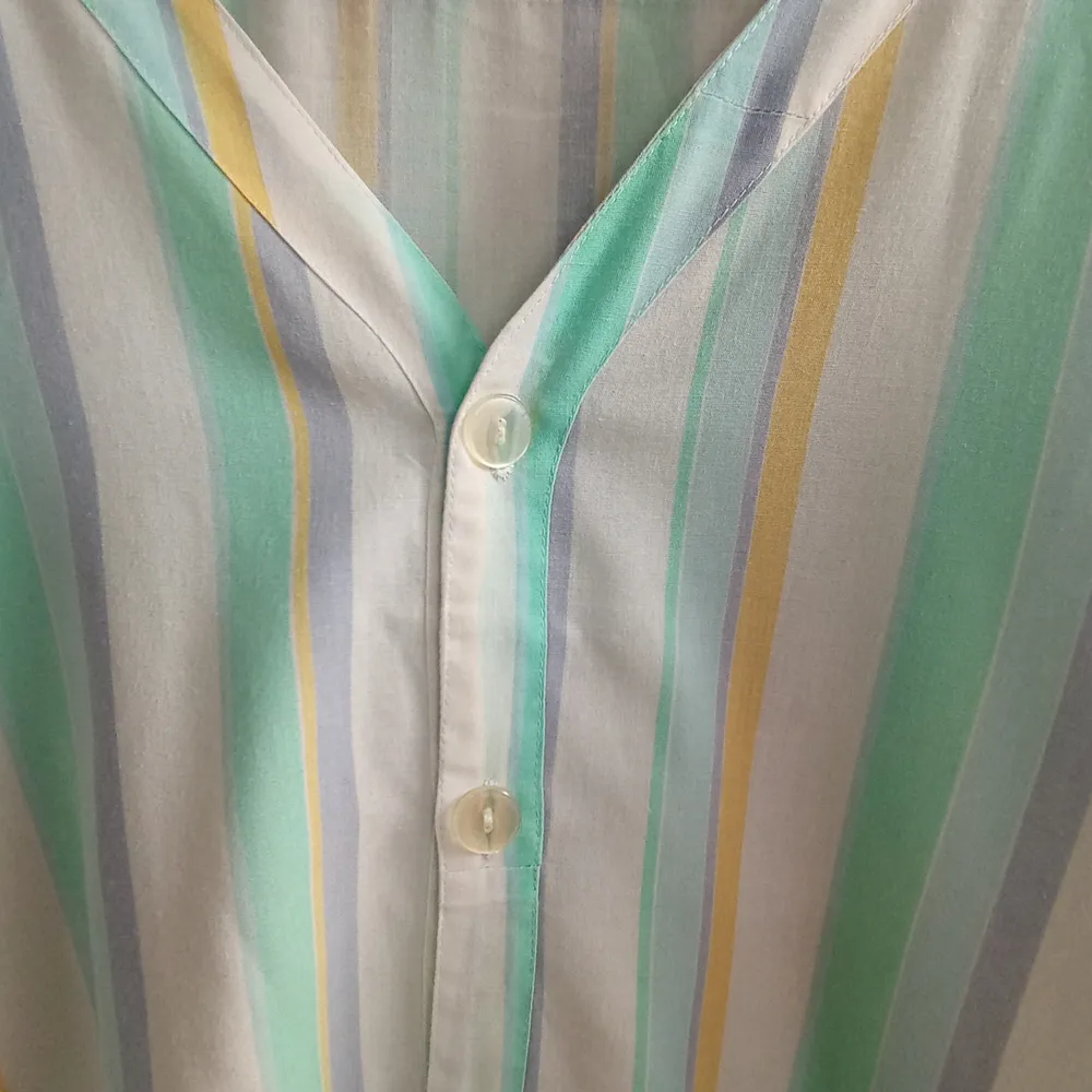 Camisa Feminina Artesanal em Algodão - Tamanho GG