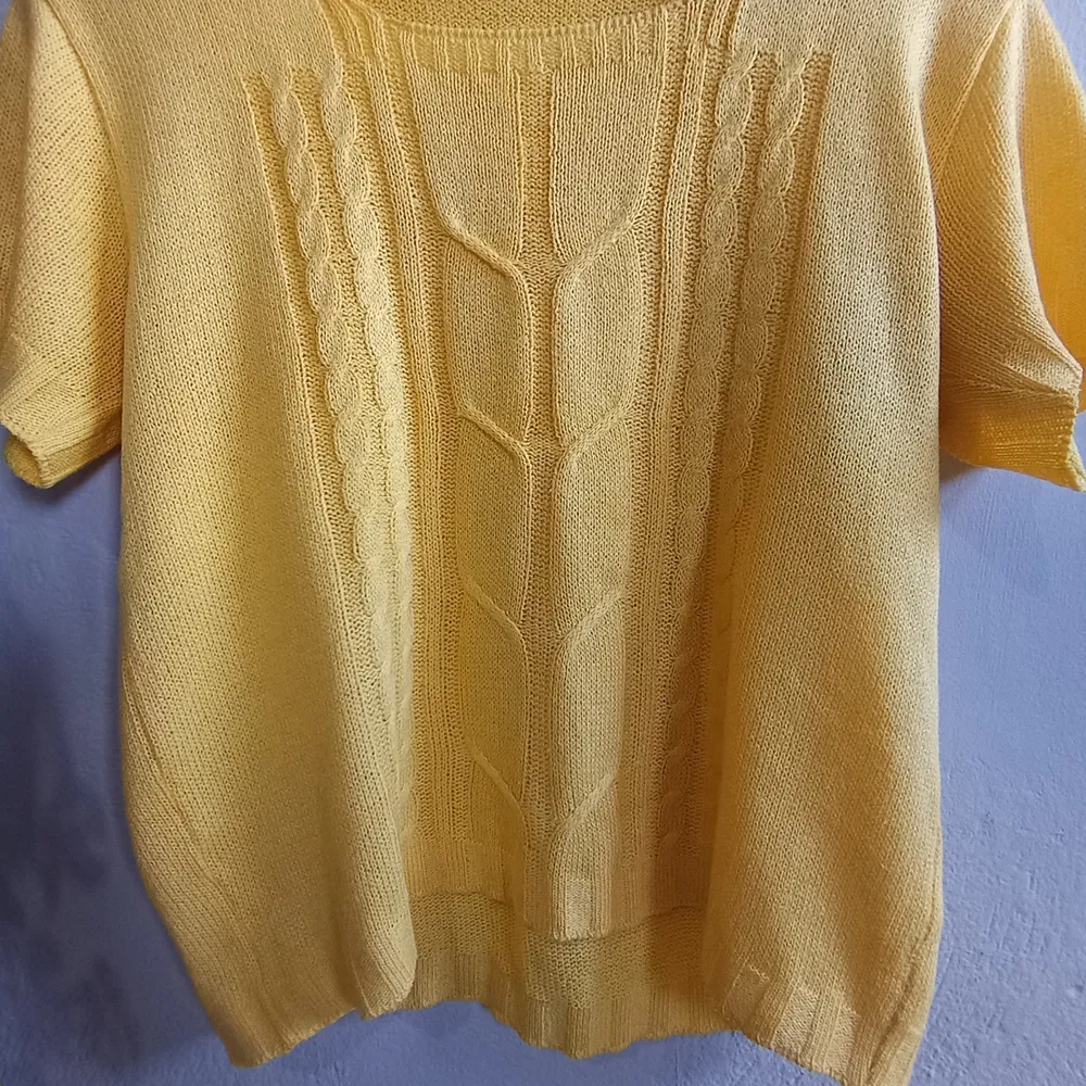 Blusa de Tricô Amarela com Tranças M