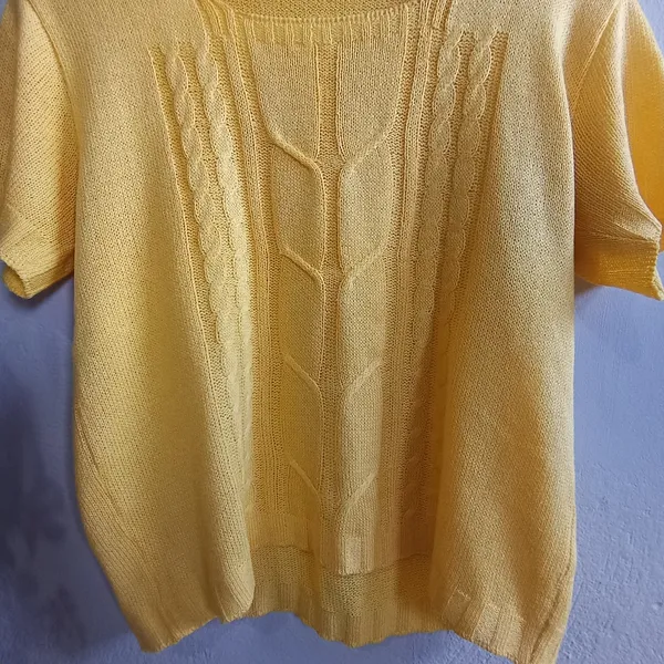 Blusa de Tricô Amarela com Tranças M