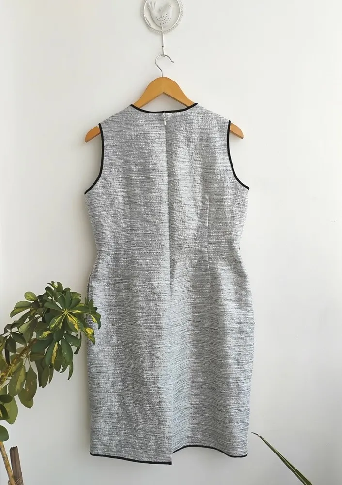 Alcaçuz vestido prata com laço Alcaçuz - M