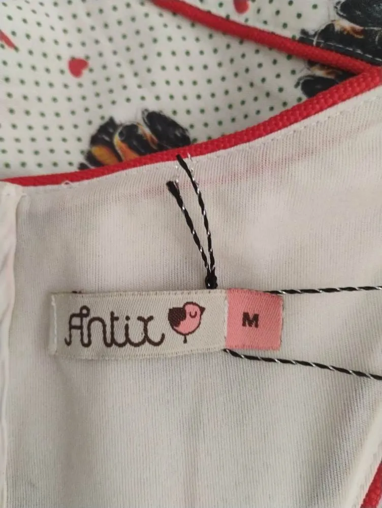 Vestido de costas vazadas estampa cachorros Antix  M