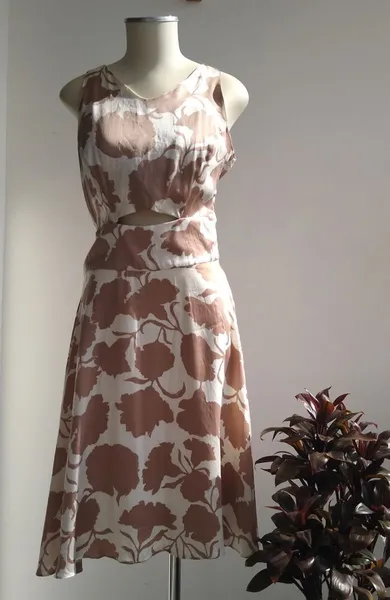 Mixed Vestido de seda estampa bege- 40