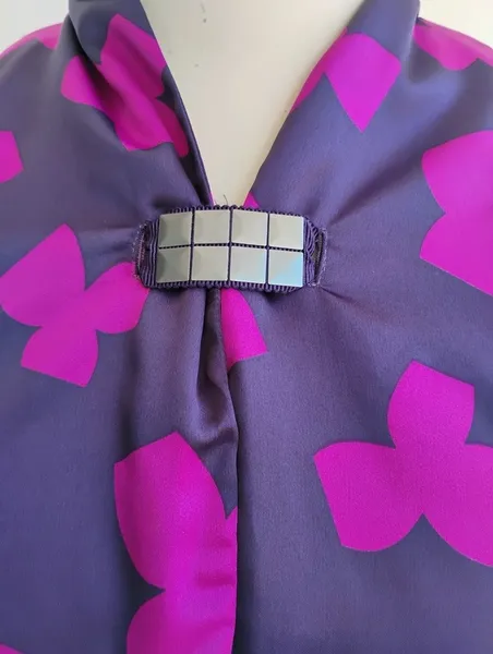 Emporio Armani Vestido cavado estampa roxo e pink - 42