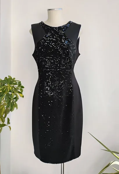 TVZ Vestido tubinho preto em malha e paetês - 42