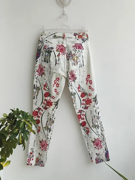 Bo.bô Calça skinny floral destroyed - 38