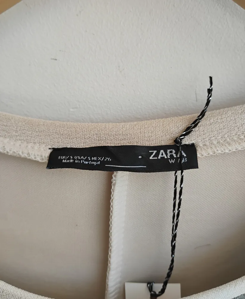 Zara Vestido reto amplo bege - P veste M