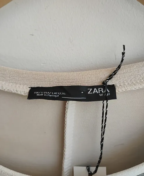 Zara Vestido reto amplo bege - P veste M