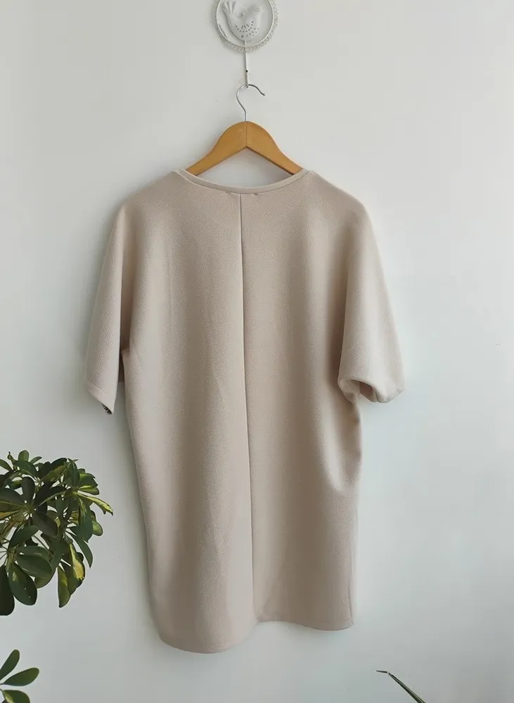 Zara Vestido reto amplo bege - P veste M