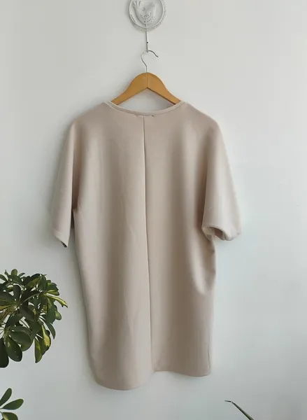Zara Vestido reto amplo bege - P veste M