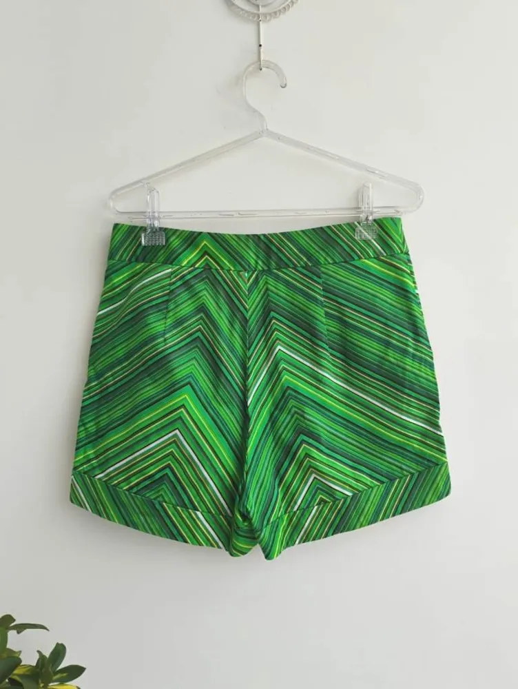Farm shorts em sarja listrada verde - M
