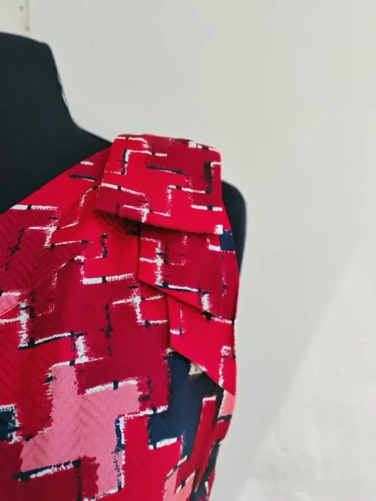 Cori Blusa de um ombro só estampa vermelha - 44