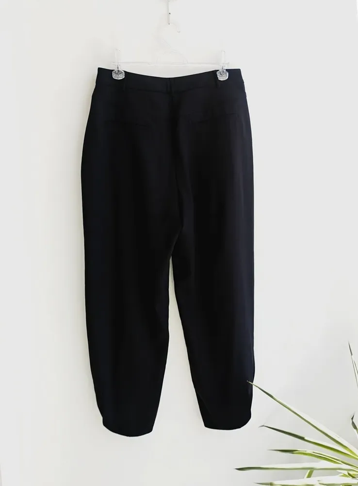 Cortelle Calça de alfaiataria Alladin em crepe preto - 44 42