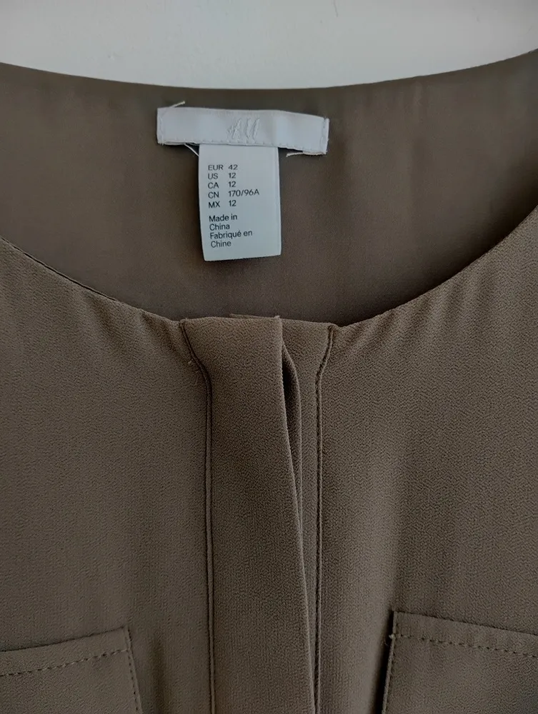 H&M Vestido com barra em pontas verde oliva -42