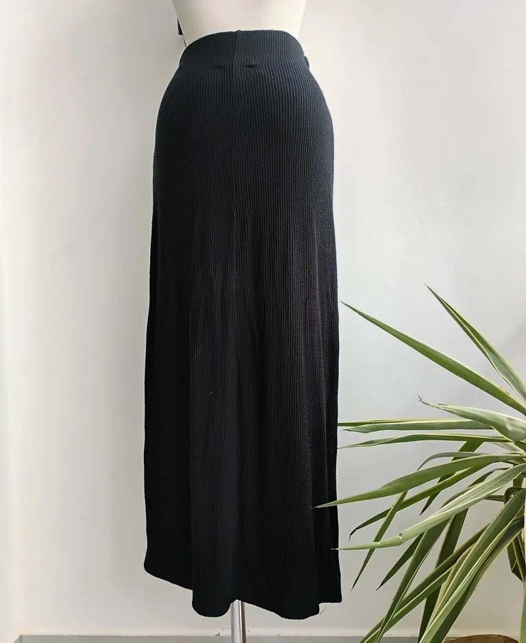 Shoulder saia midi em malha canelada preta - PP