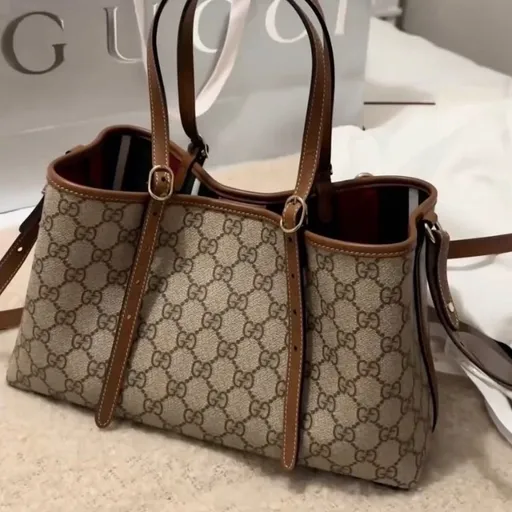 Bolsa de ombro em couro Gucci