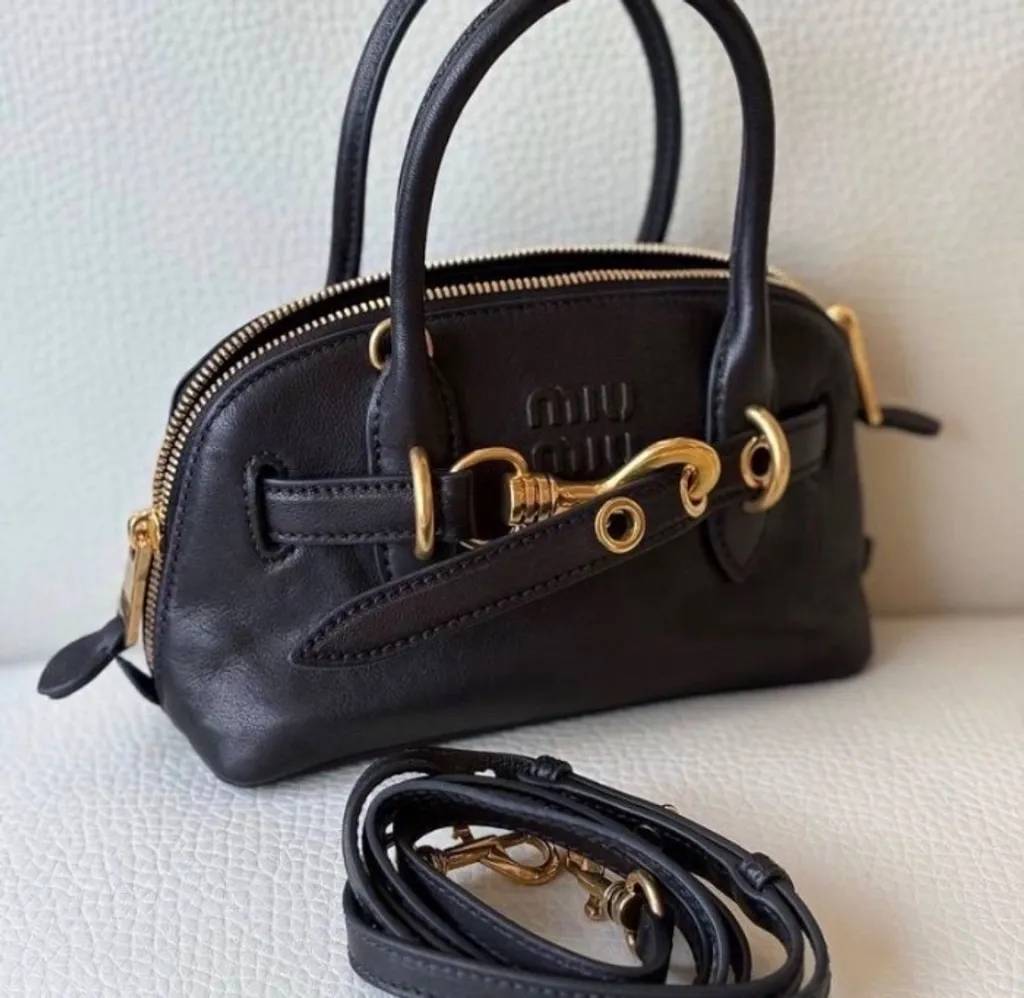 Bolsa miu miu de couro Preta