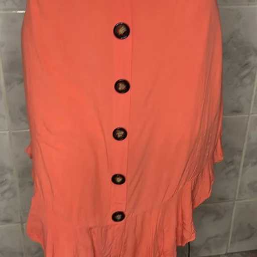 Saia com babado na cor salmão