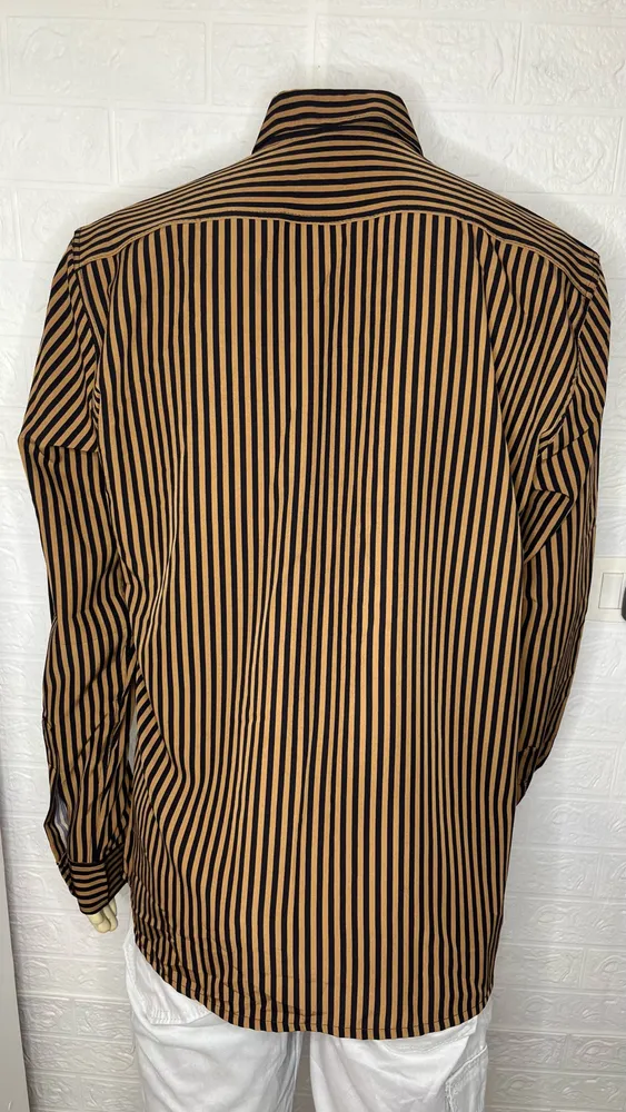 Camisa masculina slim fit, listrada marrom e preto