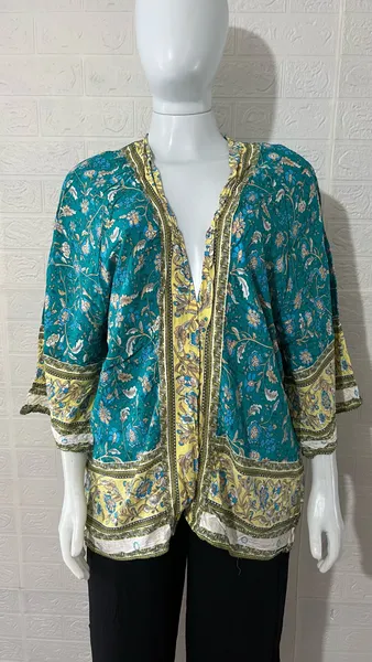 Kimono feminino manga curta estampado