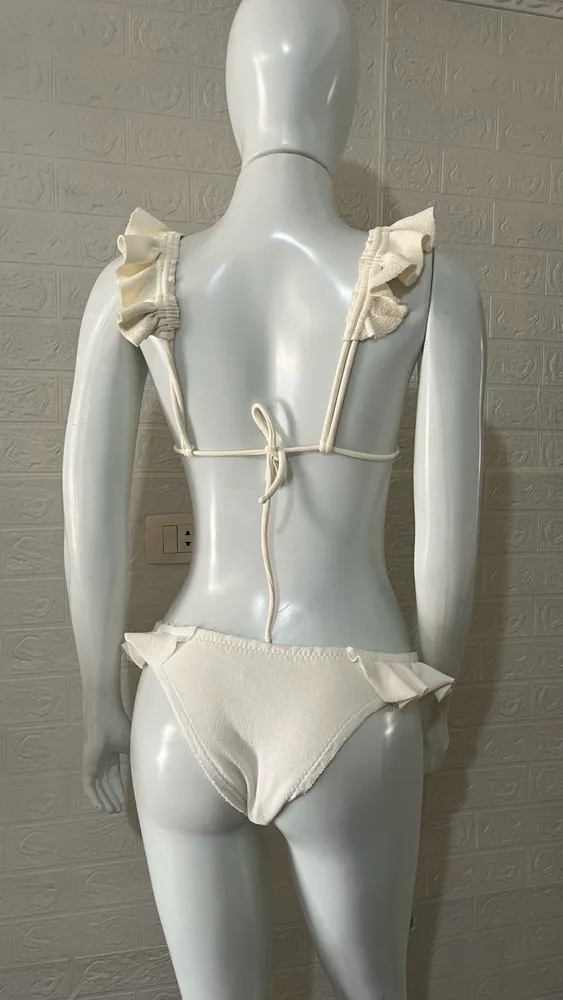 Biquíni feminino off white da Clube Bossa