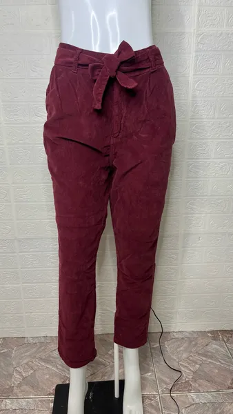 Calça feminina canelada marsala aveludada
