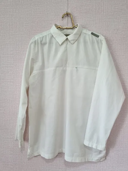 Bata de algodão branca Louis Vuitton