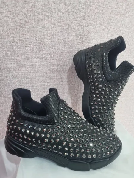 TENIS PRETO COM STRASS PINKO