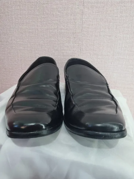 Mocassins em couro preto PRADA