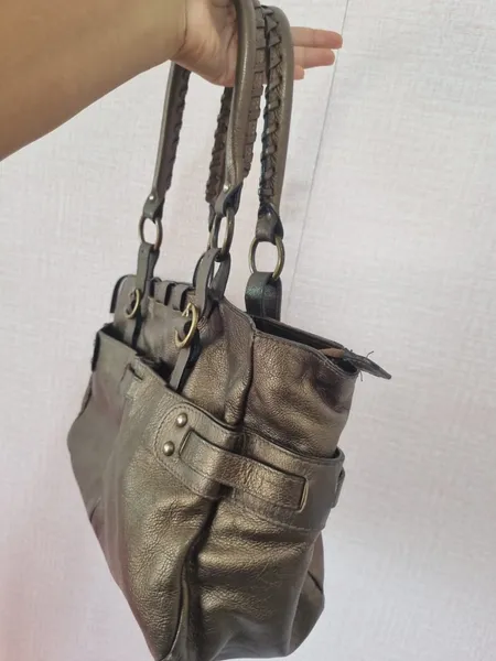 BOLSA DE OMBRO EM COURO COBRE SMARTBAG