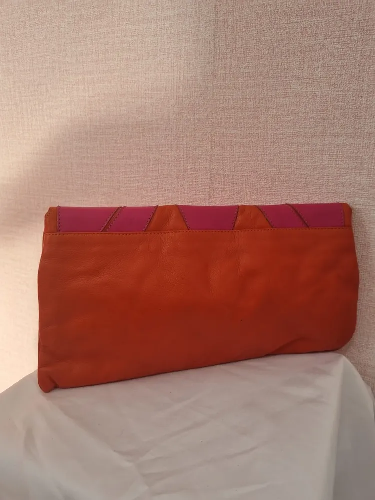 Carteira / bolsa de mão rosa e laranja em couro Iodice