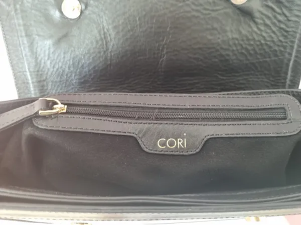 Bolsa em couro alça de mão e transversal CORI