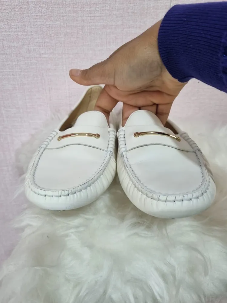 Mocassim em couro legitimo branco Tods