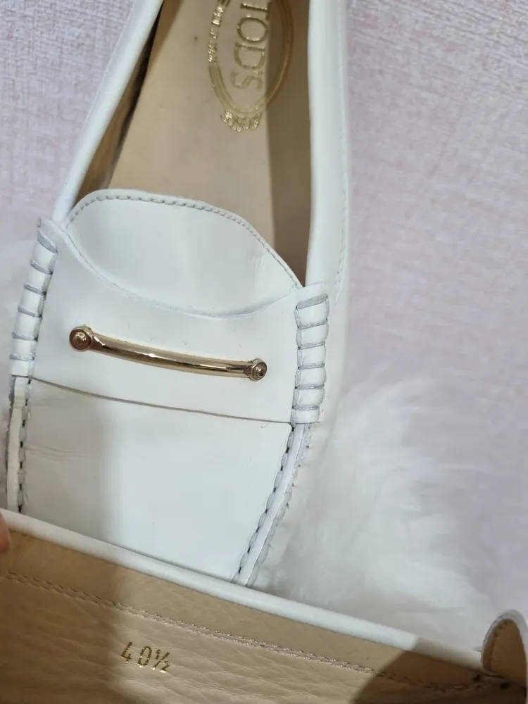 Mocassim em couro legitimo branco Tods