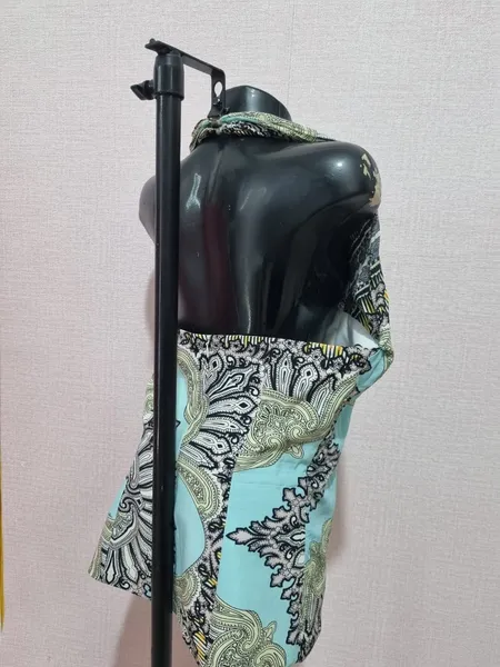 Blusa frente unica em seda Daslu