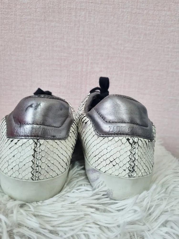 Tenis em couro da grife Zadig&Voltaire