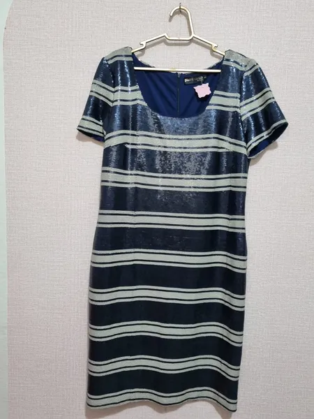 Vestido de paete branco e azul marinho Pierre Cardin